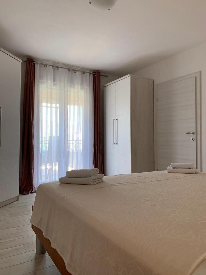 Apartment Salov Trogir Kültér fotó