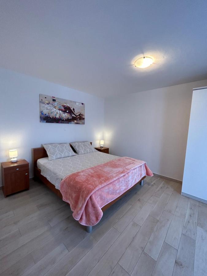 Apartment Salov Trogir Kültér fotó